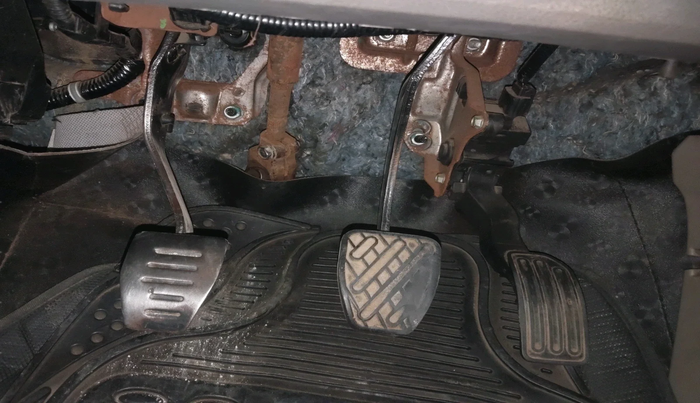 2011 Nissan Micra XV DIESEL, Diesel, Manual, 1,51,524 km, interior