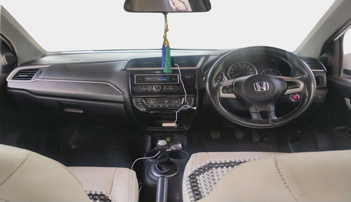 2017 Honda BR-V 1.5L I- DTEC V, Diesel, Manual, 1,21,032 km, interior