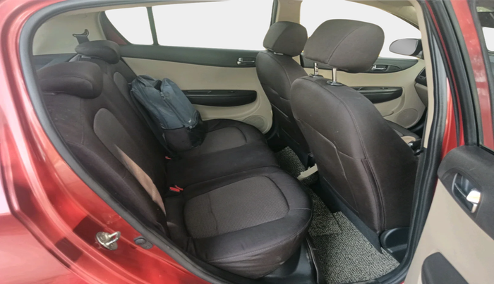 2014 Hyundai i20 SPORTZ 1.4 CRDI, Diesel, Manual, 2,04,046 km, interior