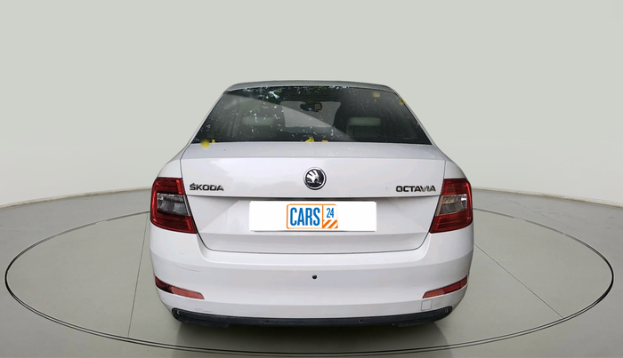 2013 Skoda Octavia ELEGANCE 2.0 TDI AT, Diesel, Automatic, 1,19,684 km, exterior