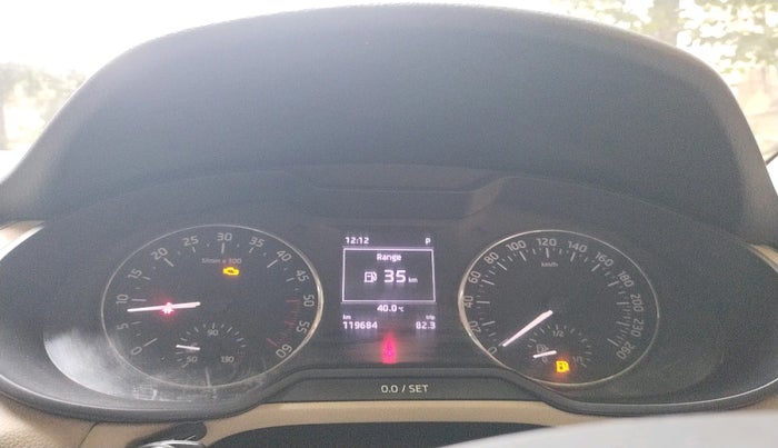 2013 Skoda Octavia ELEGANCE 2.0 TDI AT, Diesel, Automatic, 1,19,684 km, interior