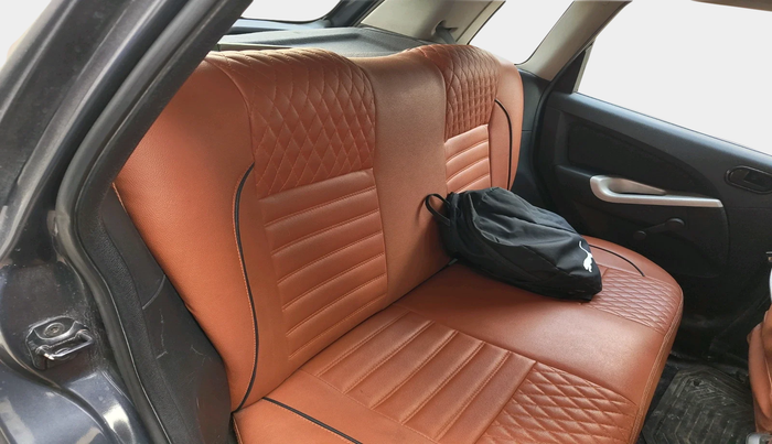 2012 Ford Figo TITANIUM 1.4 DIESEL, Diesel, Manual, 1,21,237 km, interior