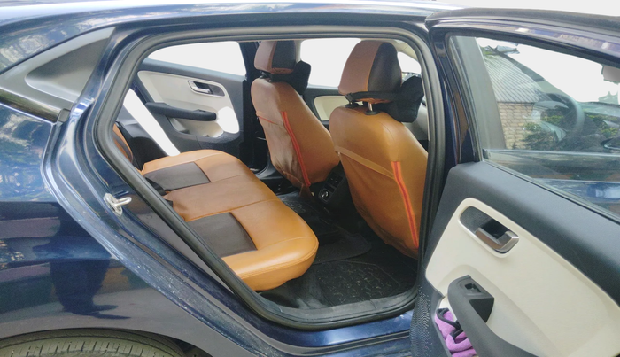 2022 Tata ALTROZ XZA, Petrol, Automatic, 39,529 km, interior