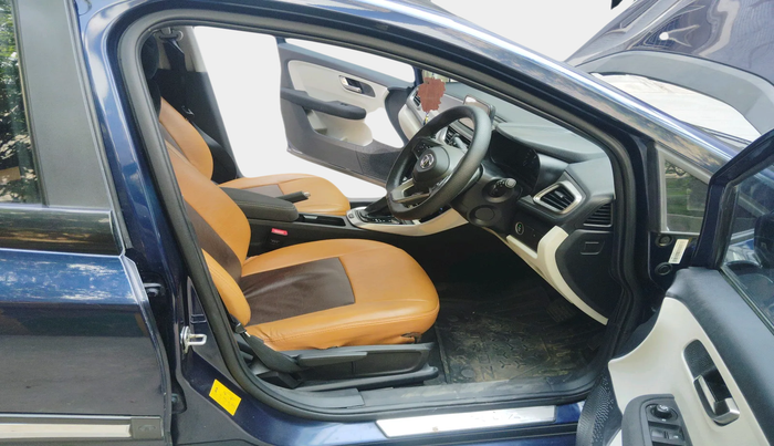 2022 Tata ALTROZ XZA, Petrol, Automatic, 39,529 km, interior
