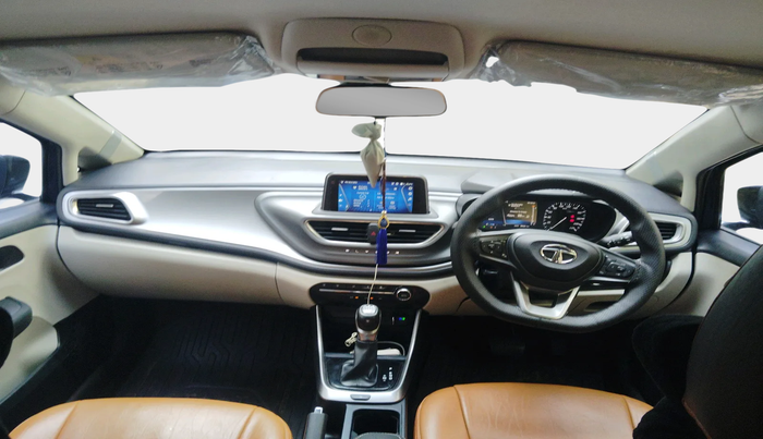 2022 Tata ALTROZ XZA, Petrol, Automatic, 39,529 km, interior