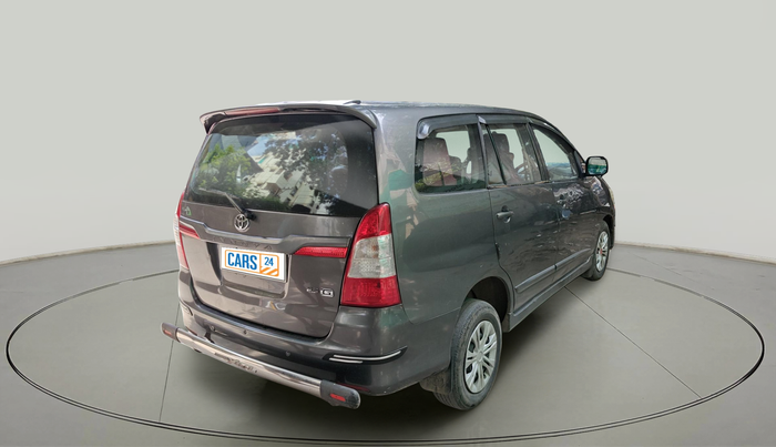 2013 Toyota Innova 2.5 G4 8 STR, Diesel, Manual, 1,80,243 km, exterior