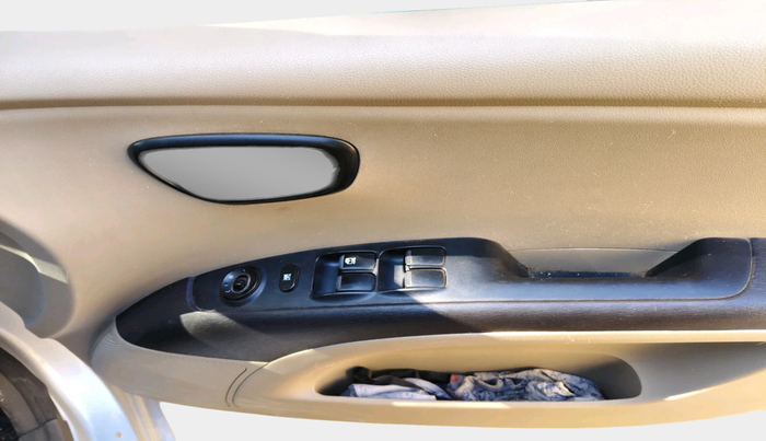 2010 Hyundai i10 MAGNA 1.2, Petrol, Manual, 1,33,914 km, interior