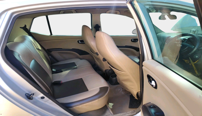 2010 Hyundai i10 MAGNA 1.2, Petrol, Manual, 1,33,914 km, interior