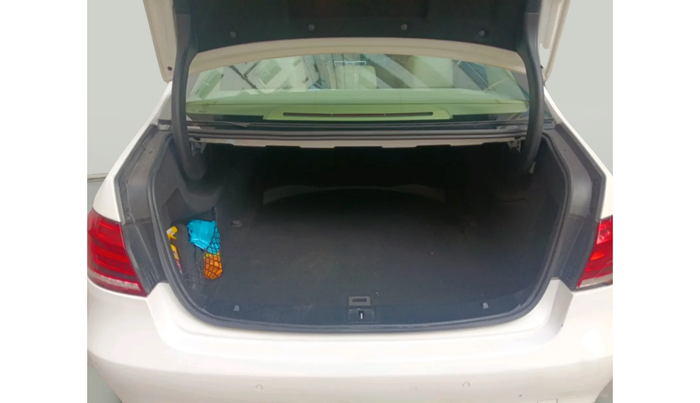 2014 Mercedes Benz E Class E 250 CDI AVANTGARDE, Diesel, Automatic, 1,16,105 km, exterior