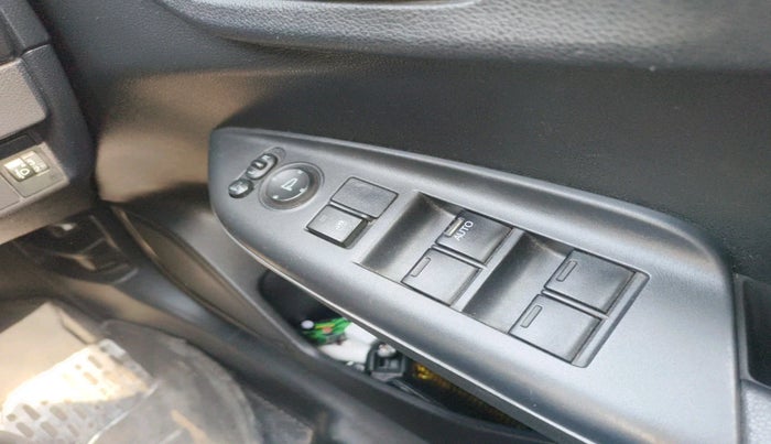 2018 Honda Jazz 1.2L I-VTEC V, Petrol, Manual, 1,17,438 km, interior