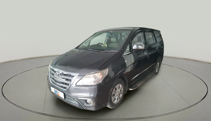 2016 Toyota Innova 2.5 GX 7 STR, Diesel, Manual, 1,23,259 km, exterior