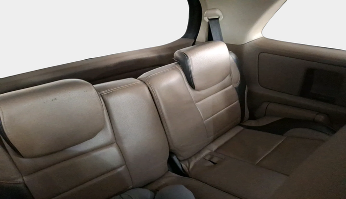 2016 Toyota Innova 2.5 GX 7 STR, Diesel, Manual, 1,23,259 km, interior