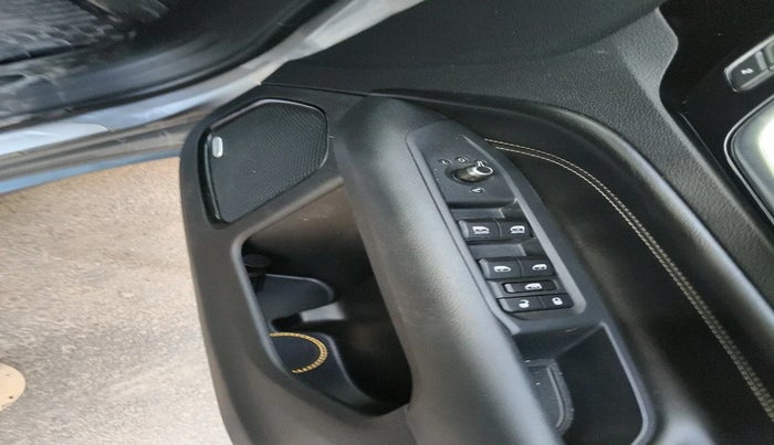 2021 Jeep Compass MODEL S (O) DIESEL 4X4 AT, Diesel, Automatic, 99,588 km, interior