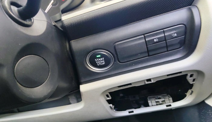 2022 Tata ALTROZ XZA PLUS, Petrol, Automatic, 40,433 km, interior