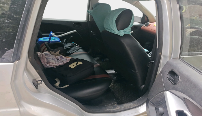 2011 Ford Figo ZXI 1.2 PETROL, Petrol, Manual, 68,056 km, interior