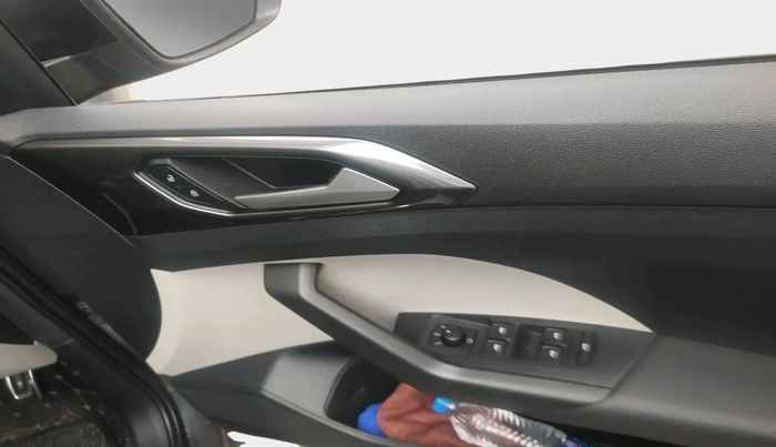 2021 Volkswagen TAIGUN TOPLINE 1.0 TSI AT, Petrol, Automatic, 28,805 km, interior