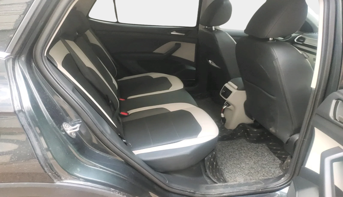 2021 Volkswagen TAIGUN TOPLINE 1.0 TSI AT, Petrol, Automatic, 28,805 km, interior