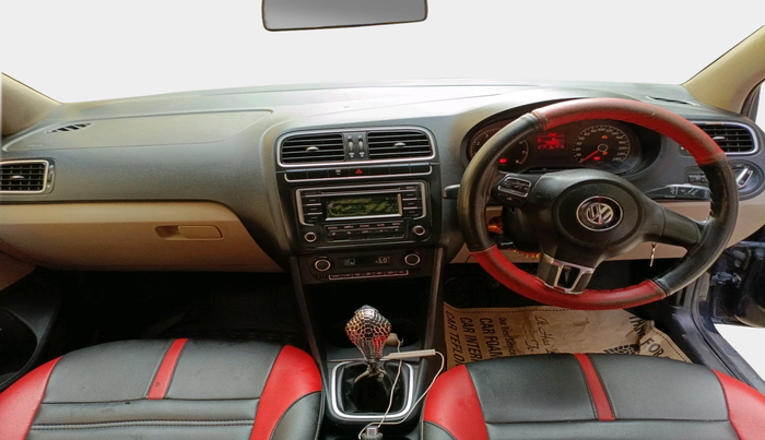 2013 Volkswagen Polo HIGHLINE1.2L, Petrol, Manual, 1,22,764 km, interior