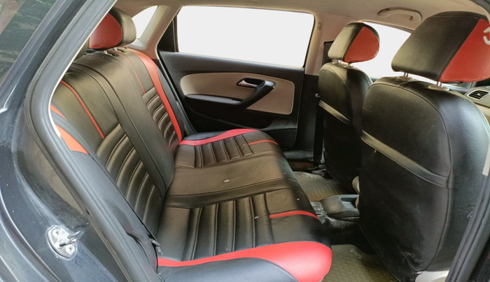 2013 Volkswagen Polo HIGHLINE1.2L, Petrol, Manual, 1,22,764 km, interior