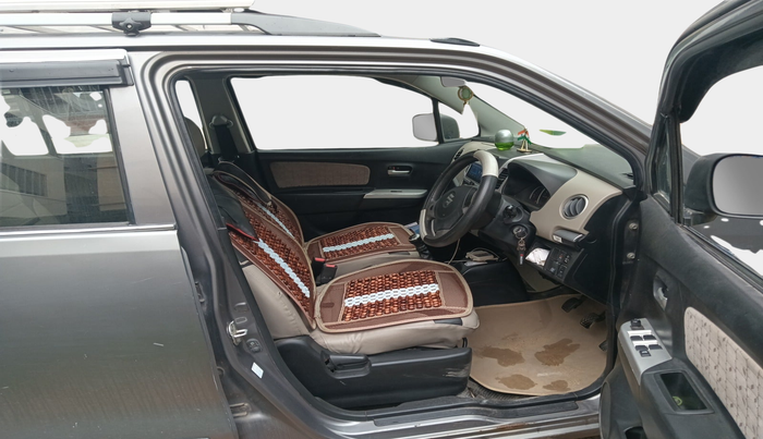 2013 Maruti Wagon R 1.0 VXI, Petrol, Manual, 1,29,322 km, interior