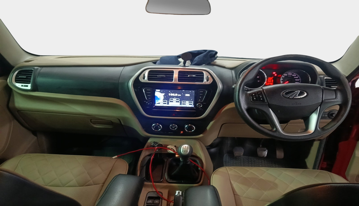 2018 Mahindra TUV300 T10, Diesel, Manual, 1,34,707 km, interior