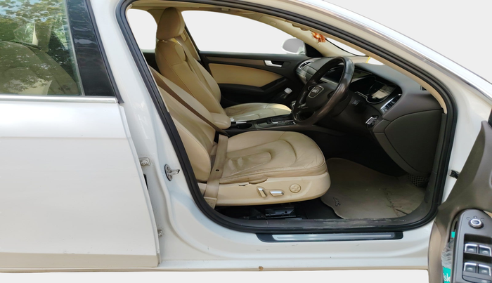 2013 Audi A4 2.0 TDI Multitronic, Diesel, Automatic, 1,18,106 km, interior