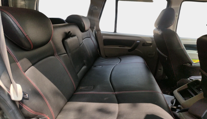 2020 Mahindra Scorpio S11 2WD, Diesel, Manual, 84,956 km, interior