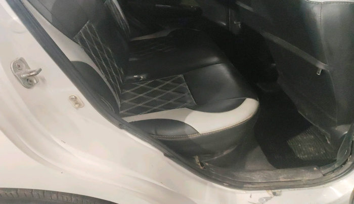 2012 Maruti Swift VDI, Diesel, Manual, 2,18,772 km, interior