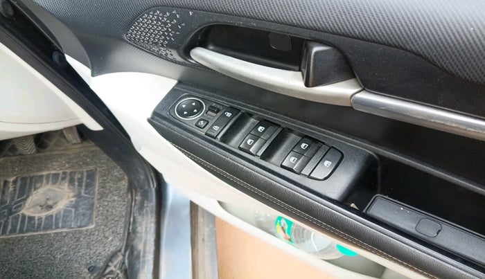 2020 KIA SONET HTK PLUS 1.5, Diesel, Manual, 1,29,918 km, interior