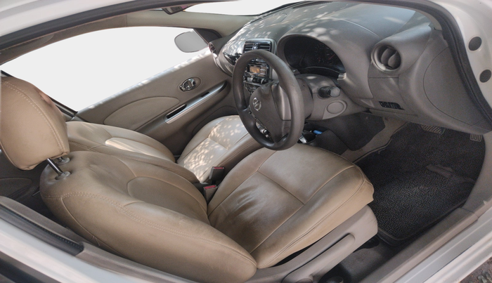 2016 Nissan Micra XV CVT, Petrol, Automatic, 1,13,282 km, interior
