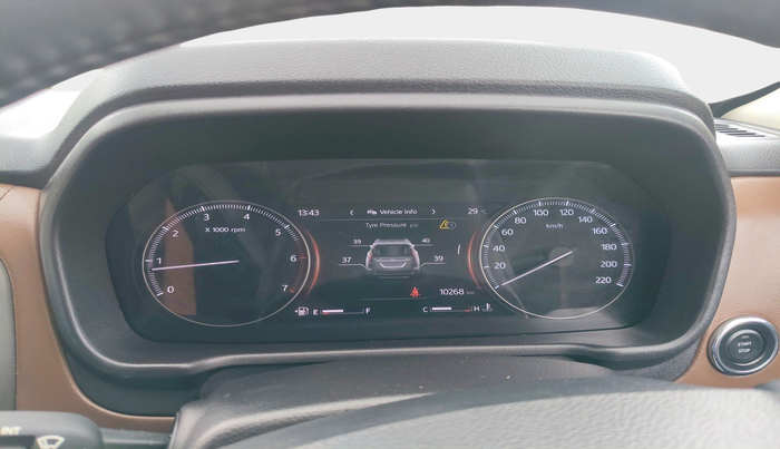2022 Mahindra SCORPIO-N Z8 L PETROL MT 7 STR, Petrol, Manual, 10,268 km, interior