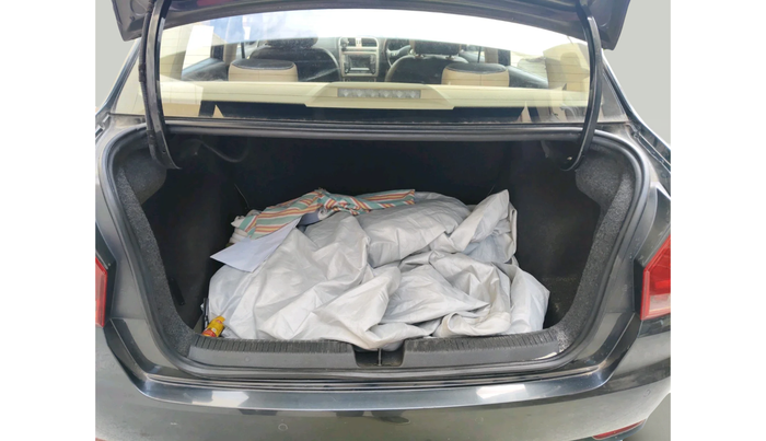 2017 Volkswagen Ameo HIGHLINE PLUS 1.5L AT 16 ALLOY, Diesel, Automatic, 1,01,958 km, exterior