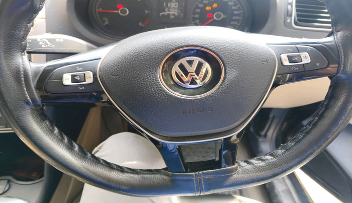 2017 Volkswagen Ameo HIGHLINE PLUS 1.5L AT 16 ALLOY, Diesel, Automatic, 1,01,958 km, interior