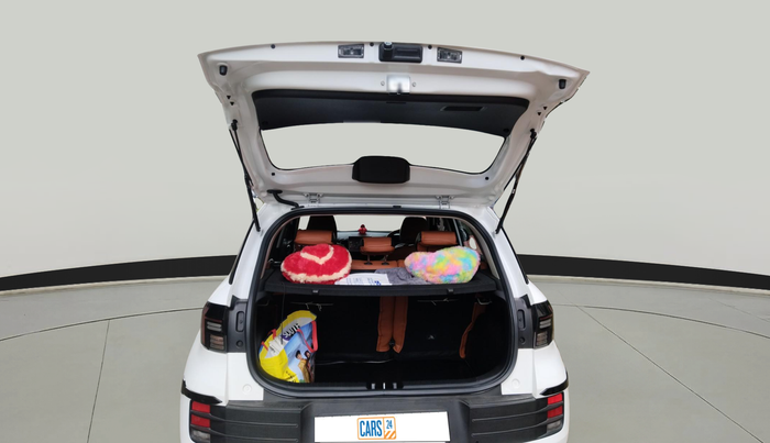 2023 Hyundai VENUE SX 1.2 PETROL, Petrol, Manual, 9,208 km, exterior