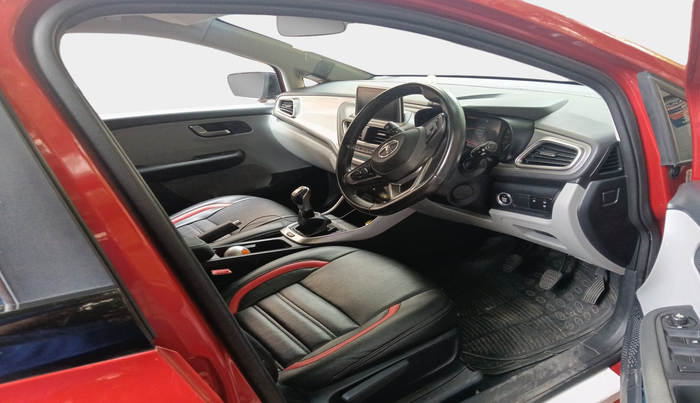 2020 Tata ALTROZ XZ PETROL, Petrol, Manual, 33,688 km, interior