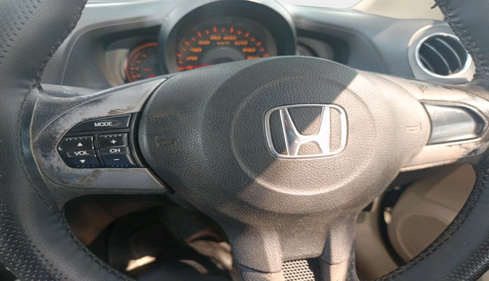 2014 Honda Amaze 1.5L I-DTEC S, Diesel, Manual, 1,31,790 km, interior