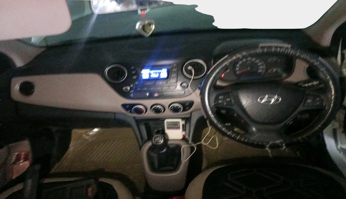 2015 Hyundai Xcent S 1.2, Petrol, Manual, 65,055 km, interior