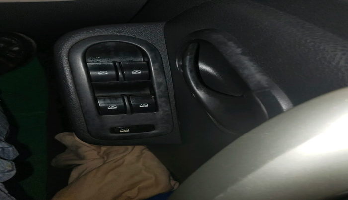 2013 Renault Duster 85 PS RXL DIESEL, Diesel, Manual, 1,65,000 km, interior