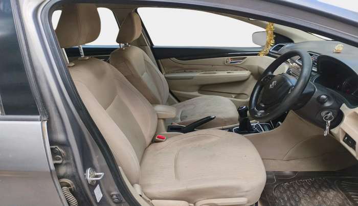 2015 Maruti Ciaz VDI+ SHVS, Diesel, Manual, 1,17,326 km, interior