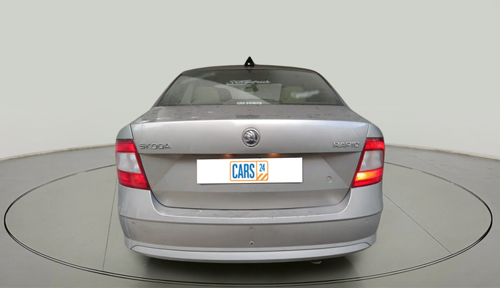 2014 Skoda Rapid 1.5 TDI CR AMBITION PLUS, Diesel, Manual, 1,60,973 km, exterior
