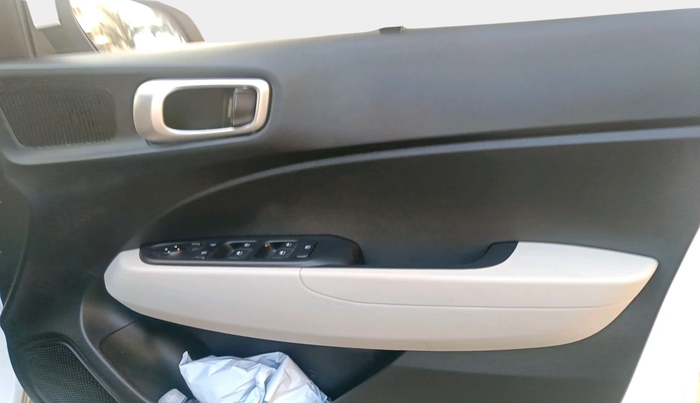 2024 Hyundai VENUE S (O) 1.0 Turbo Petrol DCT, Petrol, Automatic, 16,307 km, interior