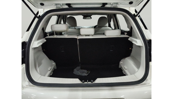 2022 Mahindra XUV300 W8 (O) 1.2 PETROL, Petrol, Manual, 32,367 km, exterior
