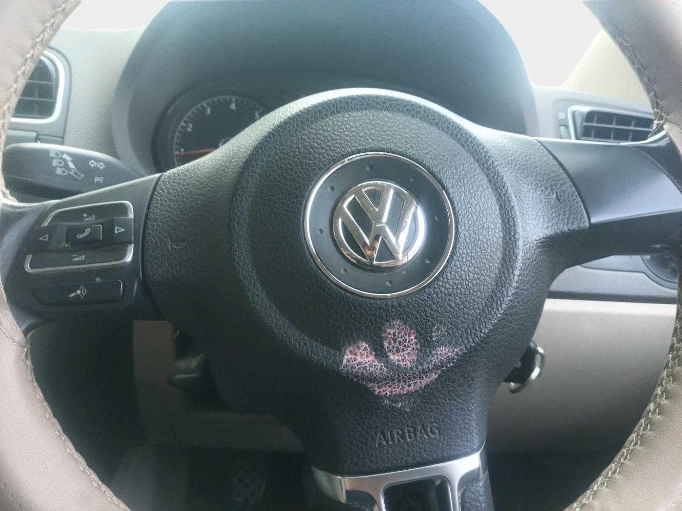 2014 Volkswagen Vento HIGHLINE 1.6 MPI, Petrol, Manual, 68,204 km, interior