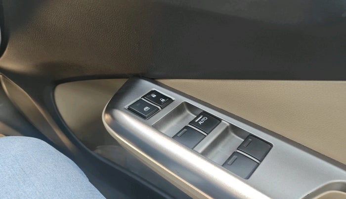 2014 Honda City 1.5L I-DTEC VX, Diesel, Manual, 1,85,534 km, interior