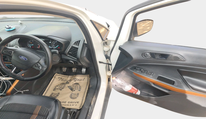 2019 Ford Ecosport TITANIUM 1.5L SPORTS(SUNROOF) DIESEL, Diesel, Manual, 1,43,298 km, interior