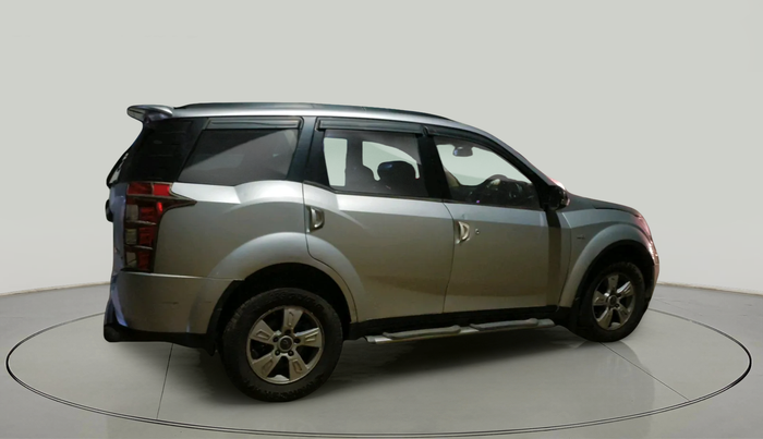 2013 Mahindra XUV500 W8, Diesel, Manual, 1,42,655 km, exterior