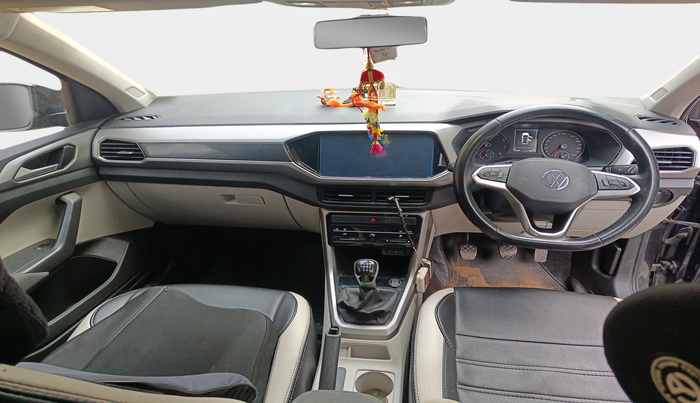 2022 Volkswagen TAIGUN HIGHLINE 1.0 TSI MT, Petrol, Manual, 53,239 km, interior