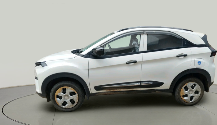 2024 Tata NEXON SMART+ SUNROOF 1.2 PETROL, Petrol, Manual, 19,684 km, exterior