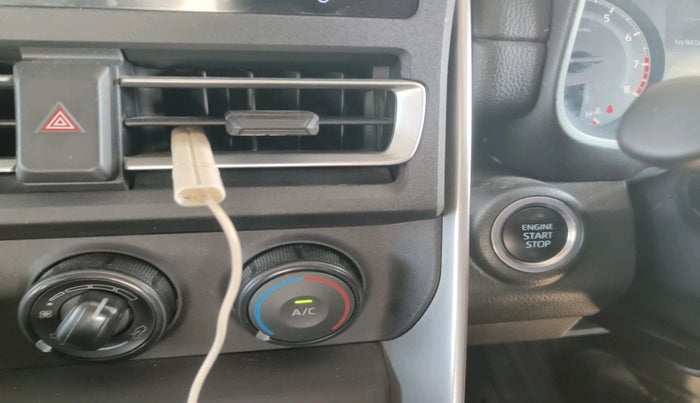 2024 Toyota INNOVA HYCROSS GX 7 STR, Petrol, Automatic, 34,888 km, interior