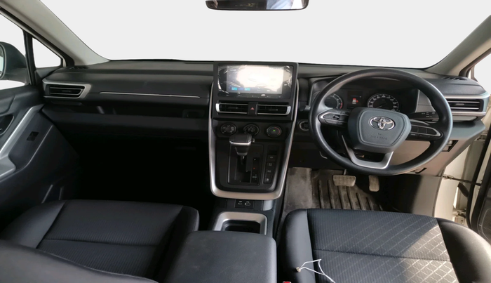 2024 Toyota INNOVA HYCROSS GX 7 STR, Petrol, Automatic, 34,888 km, interior